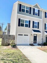 22 Manilla Cir in Hampton, VA - Building Photo