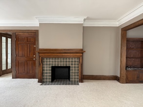 2062 Robinwood Ave, Unit Apt 3 in Toledo, OH - Foto de edificio - Building Photo