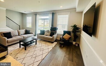 3400 Landing Way in Silver Spring, MD - Building Photo - Building Photo
