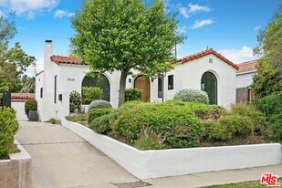 10525 Cushdon Ave in Los Angeles, CA - Building Photo