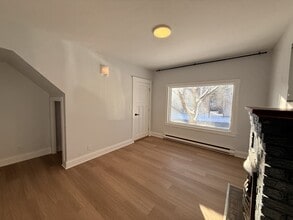 61 Curry St in Moncton, NB - Building Photo - Building Photo