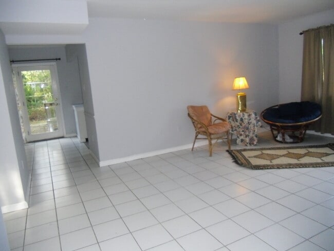 1509 Pickford Ln in Bowie, MD - Foto de edificio - Building Photo