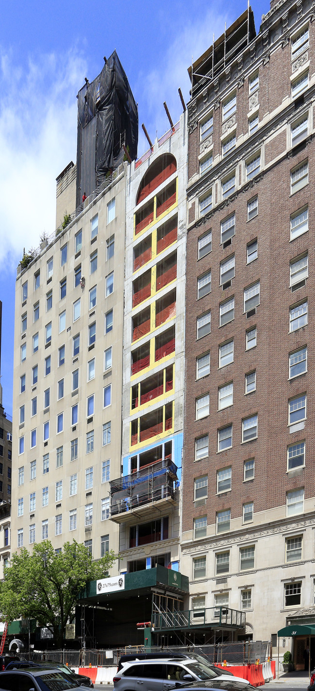 27 E 79th St in New York, NY - Foto de edificio - Building Photo