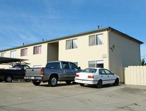 824 Garner Ave in Salinas, CA - Building Photo - Building Photo