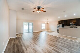 97633 Albatross Dr in Yulee, FL - Building Photo - Building Photo