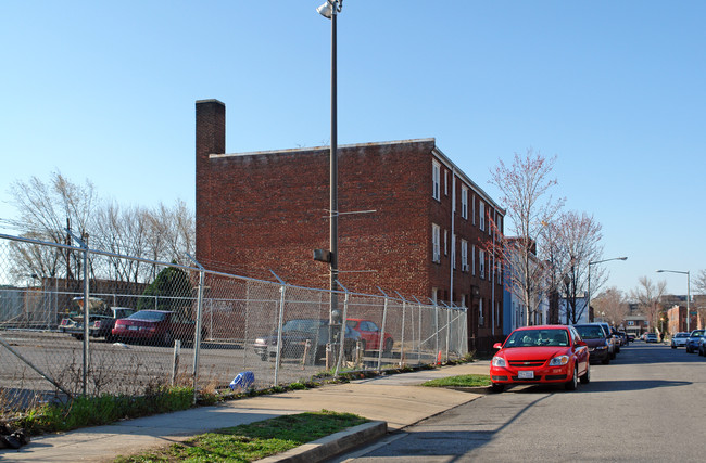 1135 16th St NE in Washington, DC - Building Photo - Building Photo