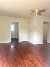 2212 Center Way S in Birmingham, AL - Foto de edificio - Building Photo