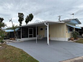 3311 Eileen Dr in Ellenton, FL - Building Photo