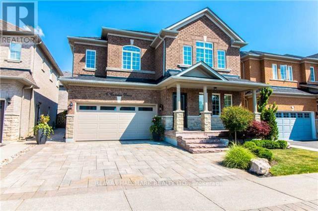 6 Camden Dr in Vaughan, ON - Building Photo