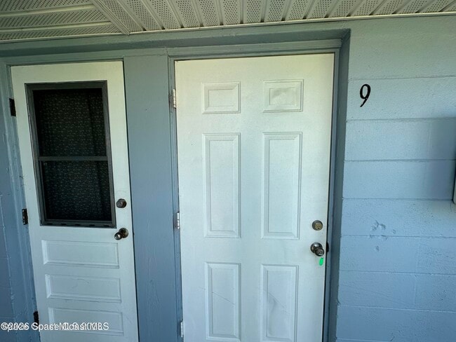 302 Lincoln Ave in Cape Canaveral, FL - Building Photo - Building Photo