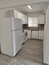 7839 N Bayshore Dr, Unit 1 in Miami, FL - Building Photo - Building Photo
