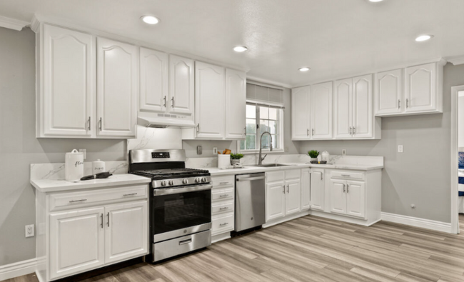 1322 E Elsmere Dr in Carson, CA - Building Photo - Building Photo