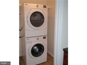 404 Hopkins Ct in North Wales, PA - Building Photo - Building Photo