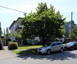 2232 W 5th Ave in Vancouver, BC - Building Photo