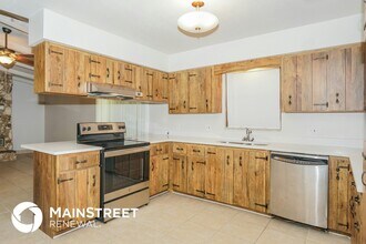 142 Springwood Dr, Unit 16 in Daytona Beach, FL - Building Photo - Building Photo