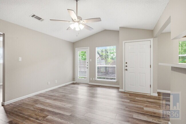 13305 Waverly Ct in Austin, TX - Building Photo - Building Photo