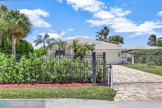 513 S Riverside Dr in Pompano Beach, FL - Building Photo - Building Photo