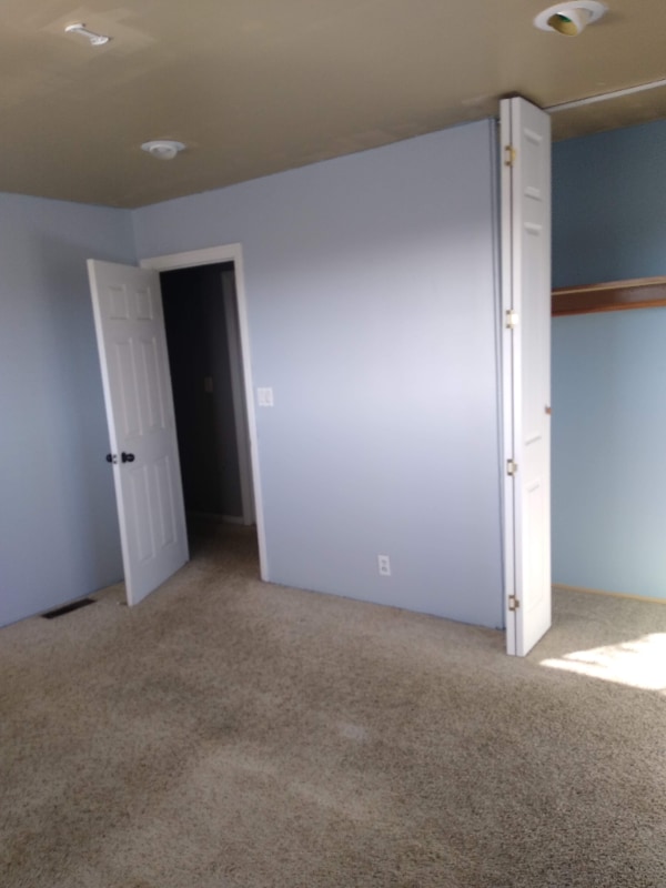 4052 Capella St in Lompoc, CA - Foto de edificio - Building Photo