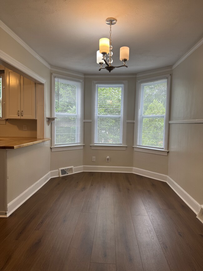214 Hanover Ave, Unit A in Columbia, SC - Foto de edificio - Building Photo