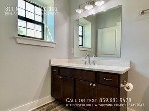 811 Madison Ave in Covington, KY - Foto de edificio - Building Photo