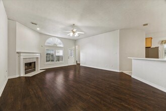 7823 Desert Canyon Ct in Houston, TX - Building Photo - Building Photo