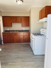 3730 Ivy St in Sacramento, CA - Foto de edificio - Building Photo