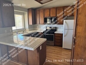 20826 Otowi Rd in Apple Valley, CA - Building Photo - Building Photo