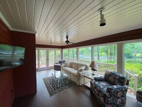 44 Muirfield Ct in Weems, VA - Building Photo - Building Photo