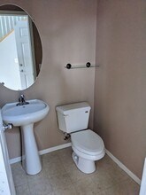 8956 Aurora Bay Ct in Las Vegas, NV - Building Photo - Building Photo
