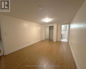 268 Bristol Rd W in Mississauga, ON - Building Photo - Building Photo