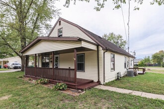 398 2nd St in Franklin, IN - Building Photo - Building Photo
