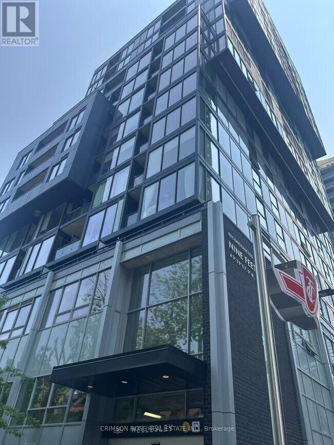 property at 17-717 Dundonald St