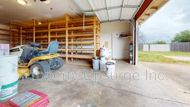 735 Kimball Rd in Red Bluff, CA - Building Photo - Building Photo