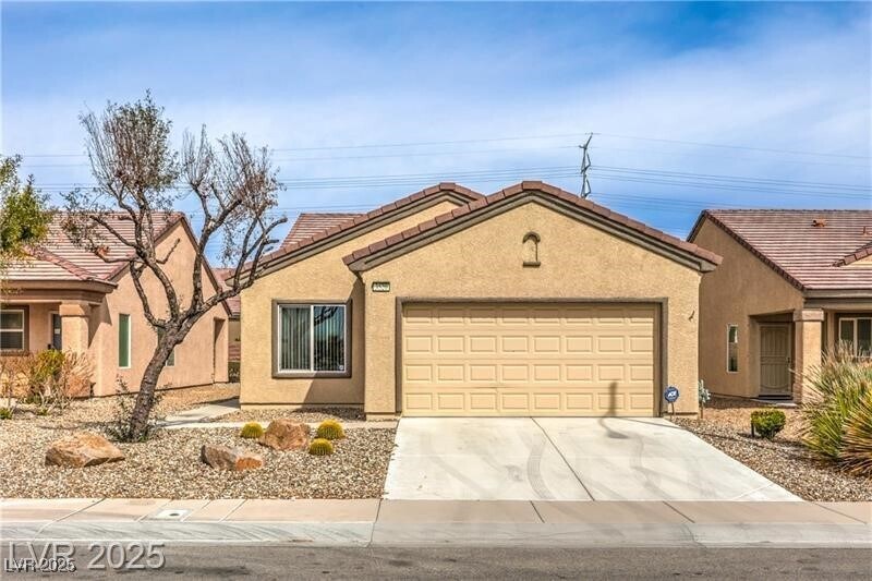 3520 Kittiwake Rd in North Las Vegas, NV - Building Photo