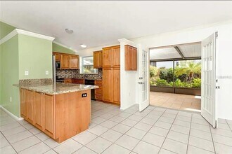 244 Myrtle Ct in Palm Harbor, FL - Building Photo - Building Photo