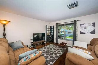1314 5th Terrace NW in Largo, FL - Building Photo - Building Photo