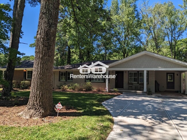 property at 907 Gresham Ave SE