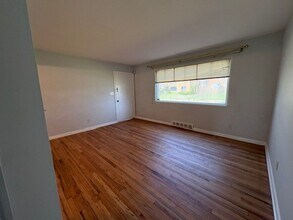 1726-1726 Tanglewood Dr in Akron, OH - Building Photo - Building Photo