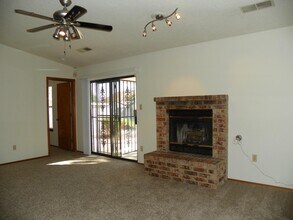 4404 Rabbit Brush Ave NW in Albuquerque, NM - Building Photo - Building Photo