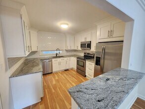 14 Gilbert Trail NE in Atlanta, GA - Building Photo - Building Photo