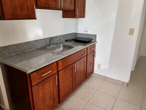 1125 10th Ave-Unit -A in Honolulu, HI - Building Photo - Building Photo