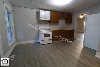 121-123-123 S State St in Kendallville, IN - Building Photo - Building Photo