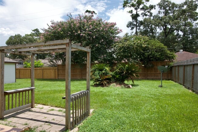 property at 723 Leaflet Ln