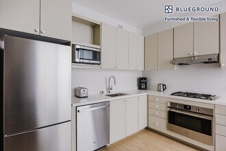 200 Mesnager St in Los Angeles, CA - Building Photo - Building Photo