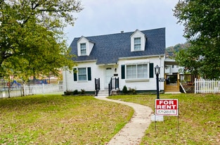 3700 Washington Ave SE in Charleston, WV - Building Photo