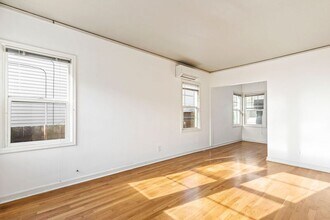 931 NE Alberta St in Portland, OR - Building Photo - Building Photo