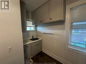 1757 Rooney St in Windsor, ON - Building Photo - Building Photo