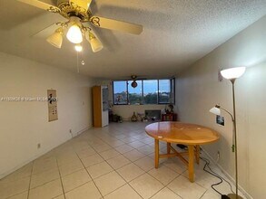 8020 Hampton Blvd in North Lauderdale, FL - Building Photo - Building Photo