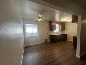 39 Santos Way in Chico, CA - Building Photo - Building Photo