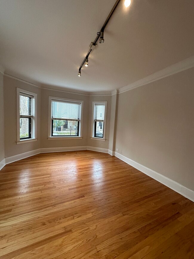 2331 N Rockwell St in Chicago, IL - Building Photo - Building Photo